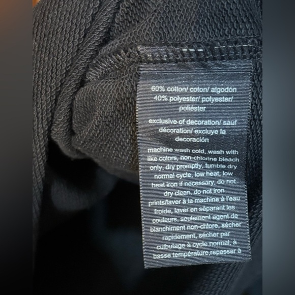 Tommy Hilfiger Women's Black Top with Red Accents size: M New without label - Picture 5 of 7